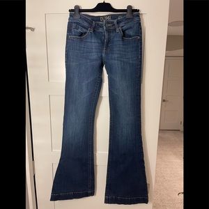 DL1961 women’s Joy Flare hybrid jean